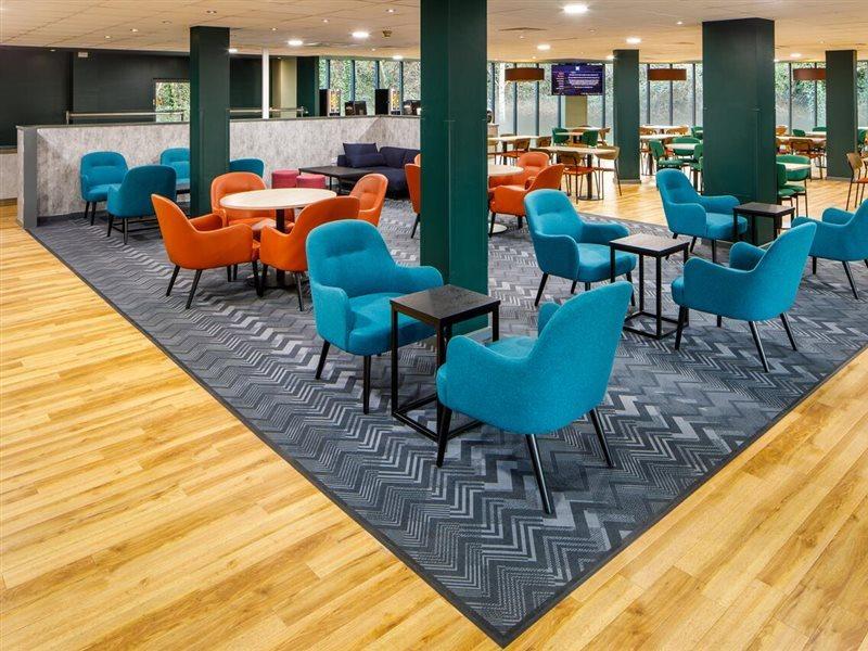 Ibis Budget London Heathrow T5 Slough Bagian luar foto
