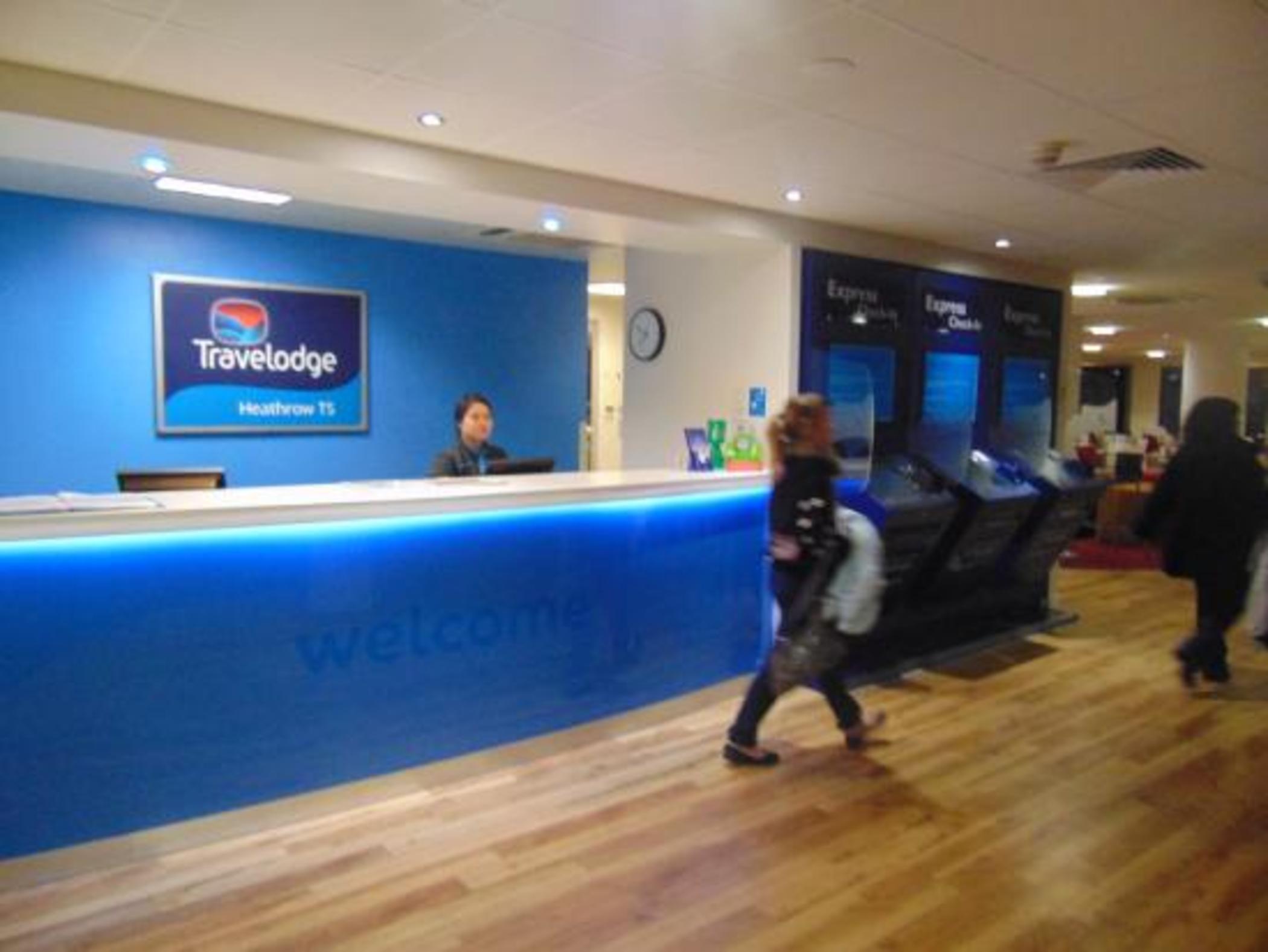 Ibis Budget London Heathrow T5 Slough Bagian luar foto