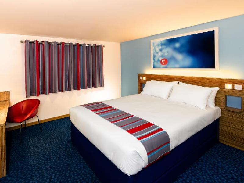 Ibis Budget London Heathrow T5 Slough Bagian luar foto