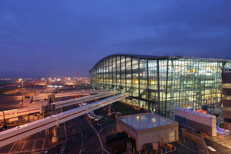 Ibis Budget London Heathrow T5 Slough Bagian luar foto